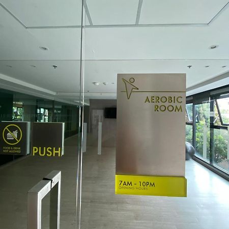 The Base In Pattaya Exterior foto